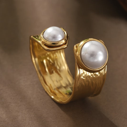 Perlen-Umarmung Ring